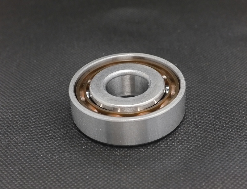 轴承基本知识，轴承装配和内、外圈固定方法