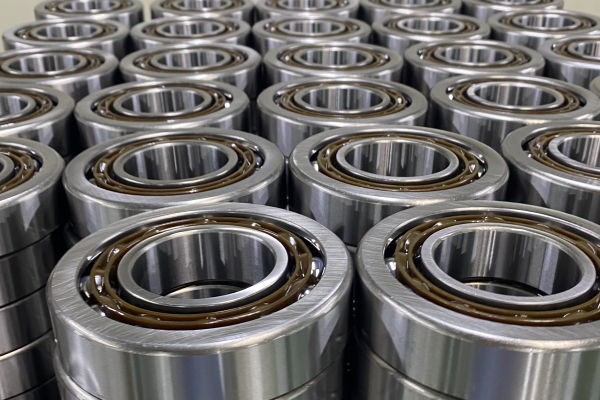 数控车床轴承发烫怎么解决？轴承发烫影响有哪些？